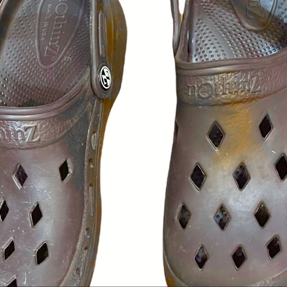 NOTHINGZ classic adult clog in brown
Size 7 in ladies/Size 9 in mens - Picture 3 of 8